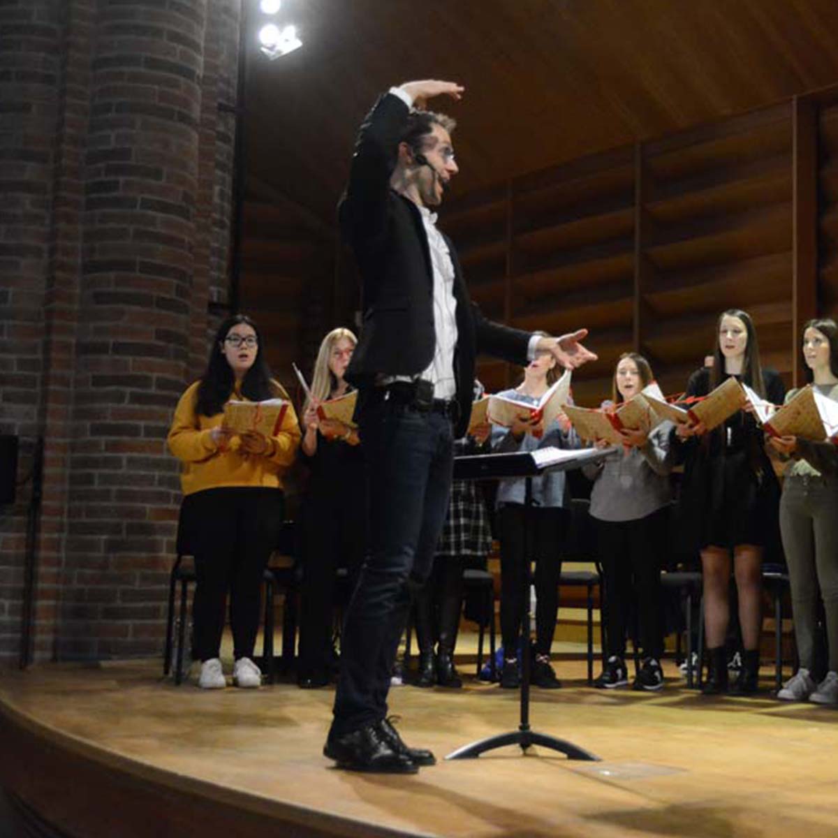 Aerco Academy cantare dirigere comporre management formazione